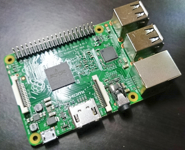 Raspberry Pi 2本体